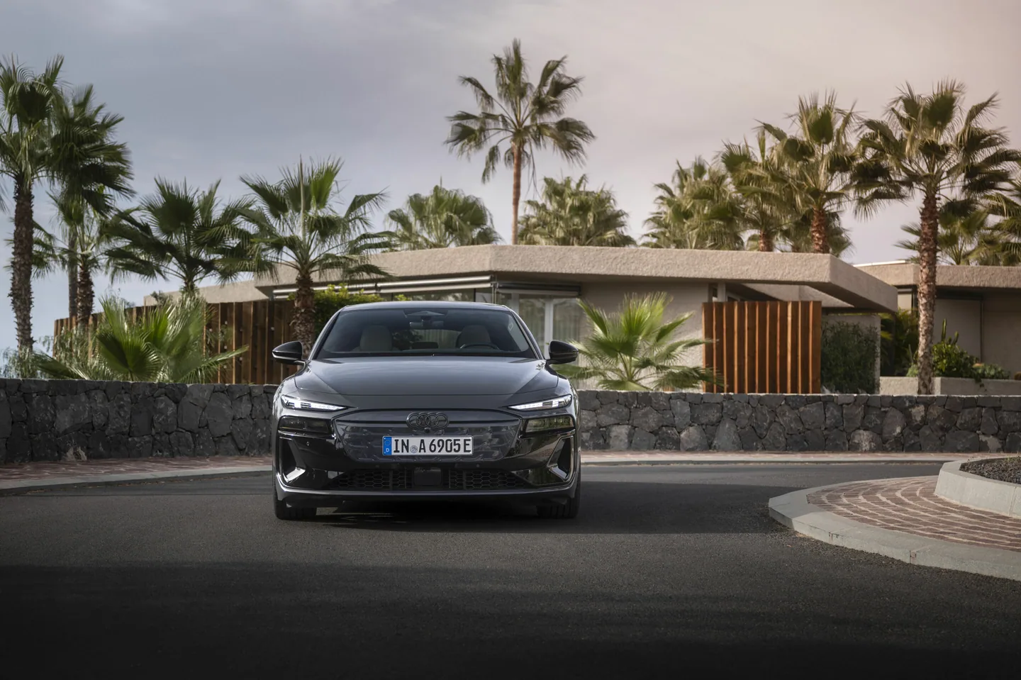 Audi A6 Avant e-tron — foto 2