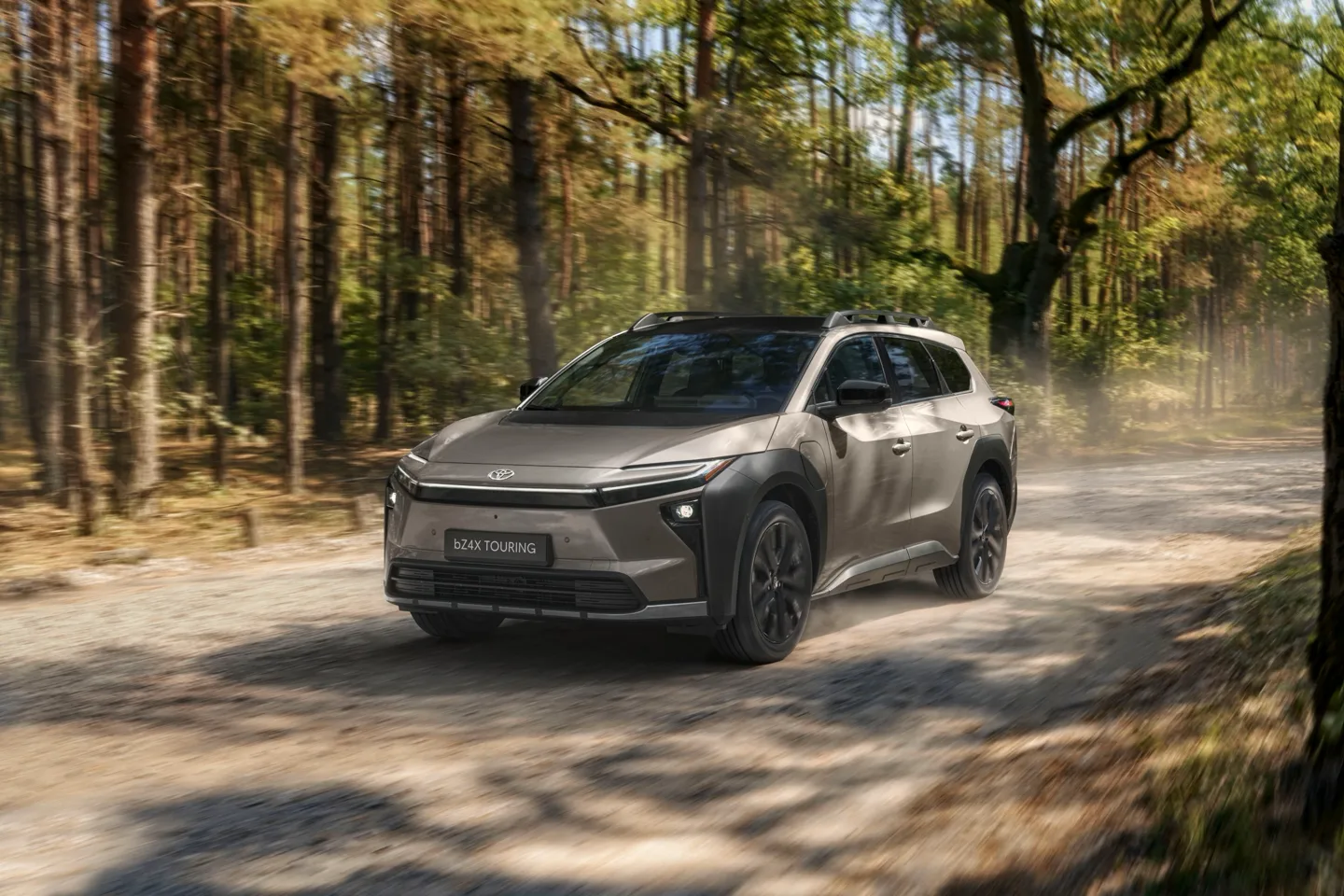 Toyota bZ4X Touring — foto 4