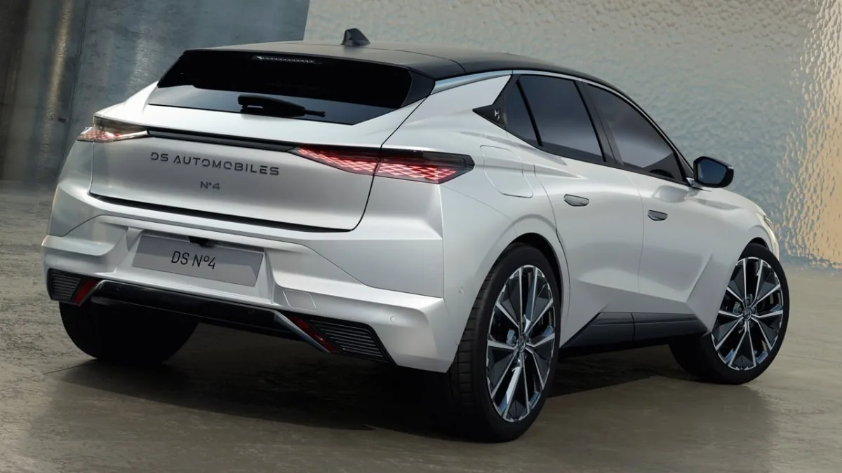 DS Automobiles DS N°4 — foto 3