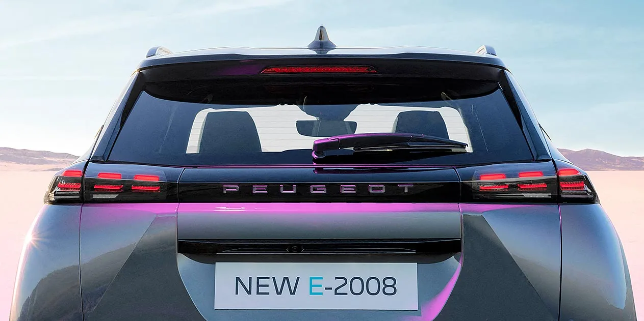 Peugeot e-2008 — foto 3