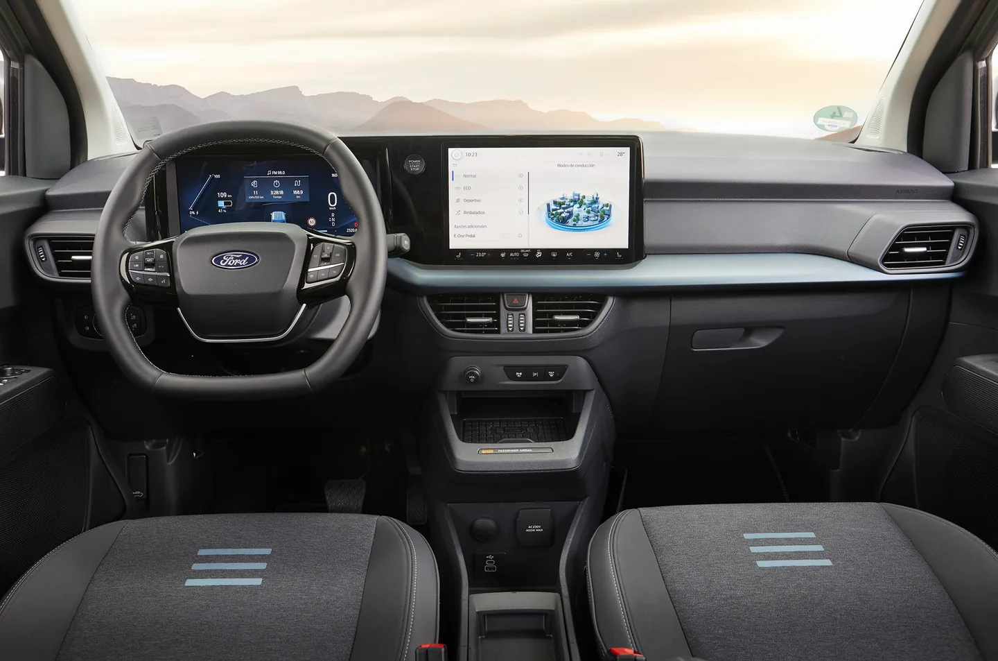 Ford E-Tourneo Courier — foto 3