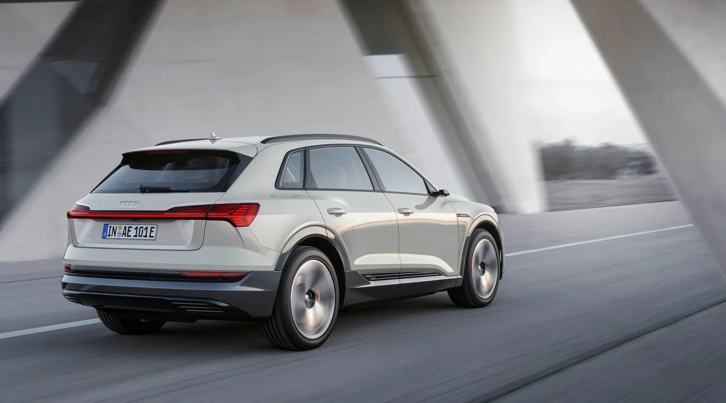 Audi e-tron — foto 2