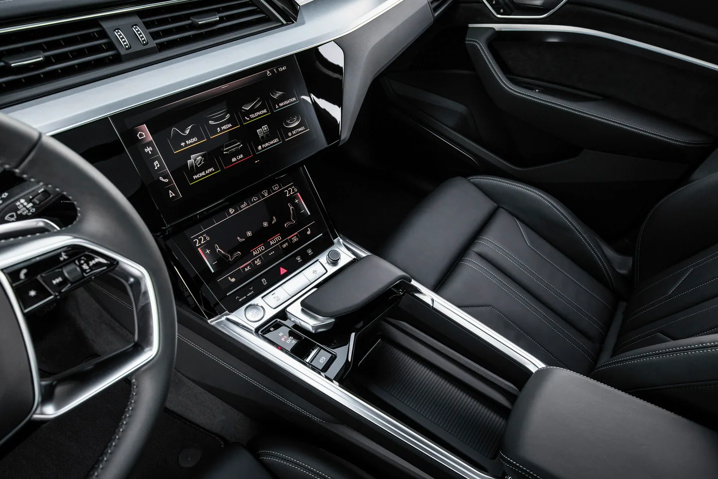 Audi e-tron — foto 3