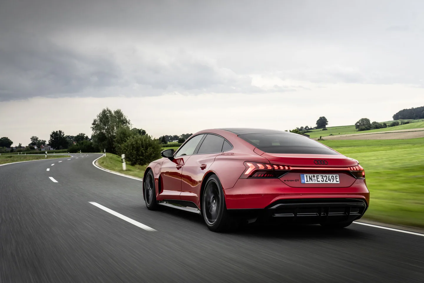 Audi e-tron GT — foto 2