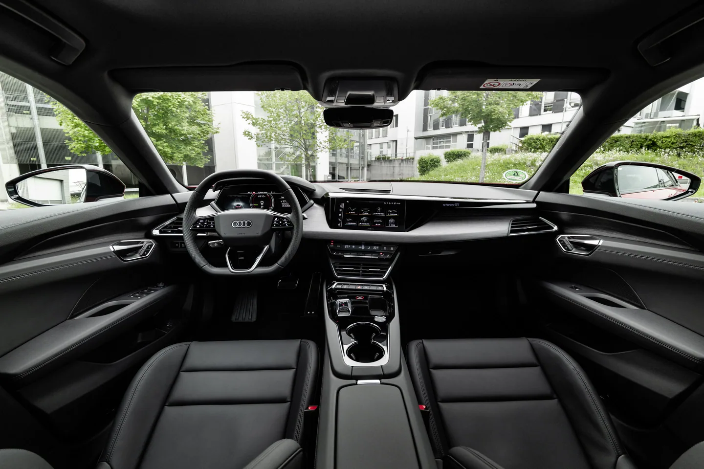 Audi e-tron GT — foto 3