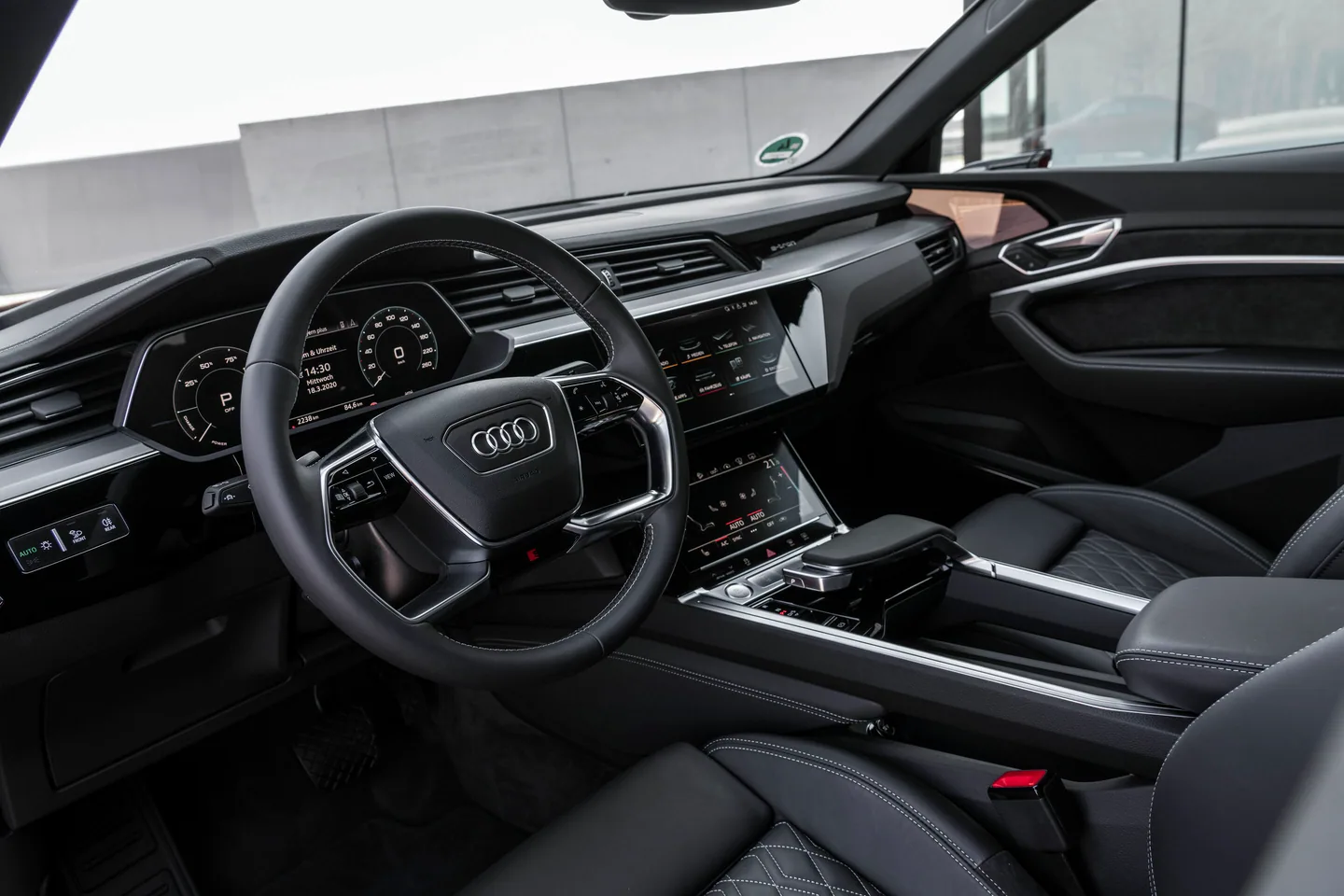 Audi e-tron Sportback — foto 3