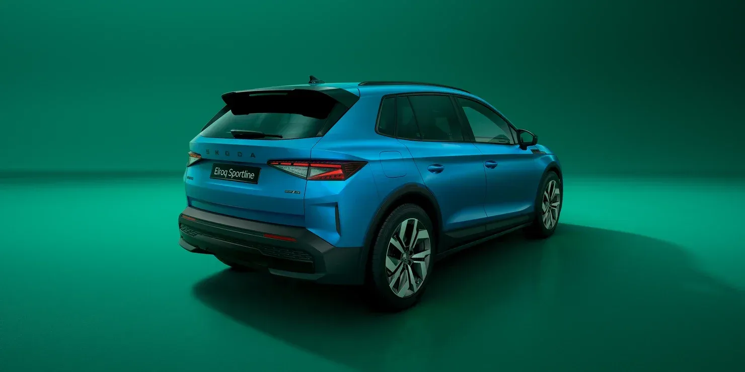 Škoda Elroq zezadu — o 17 cm kratší karoserie usnadňuje parkování ve městě