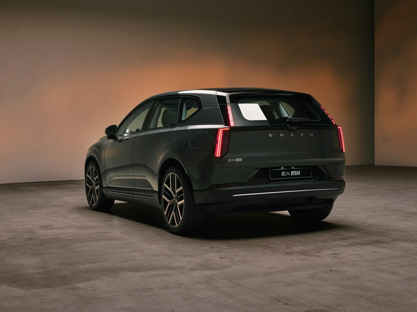 Volvo EX60 — foto 2