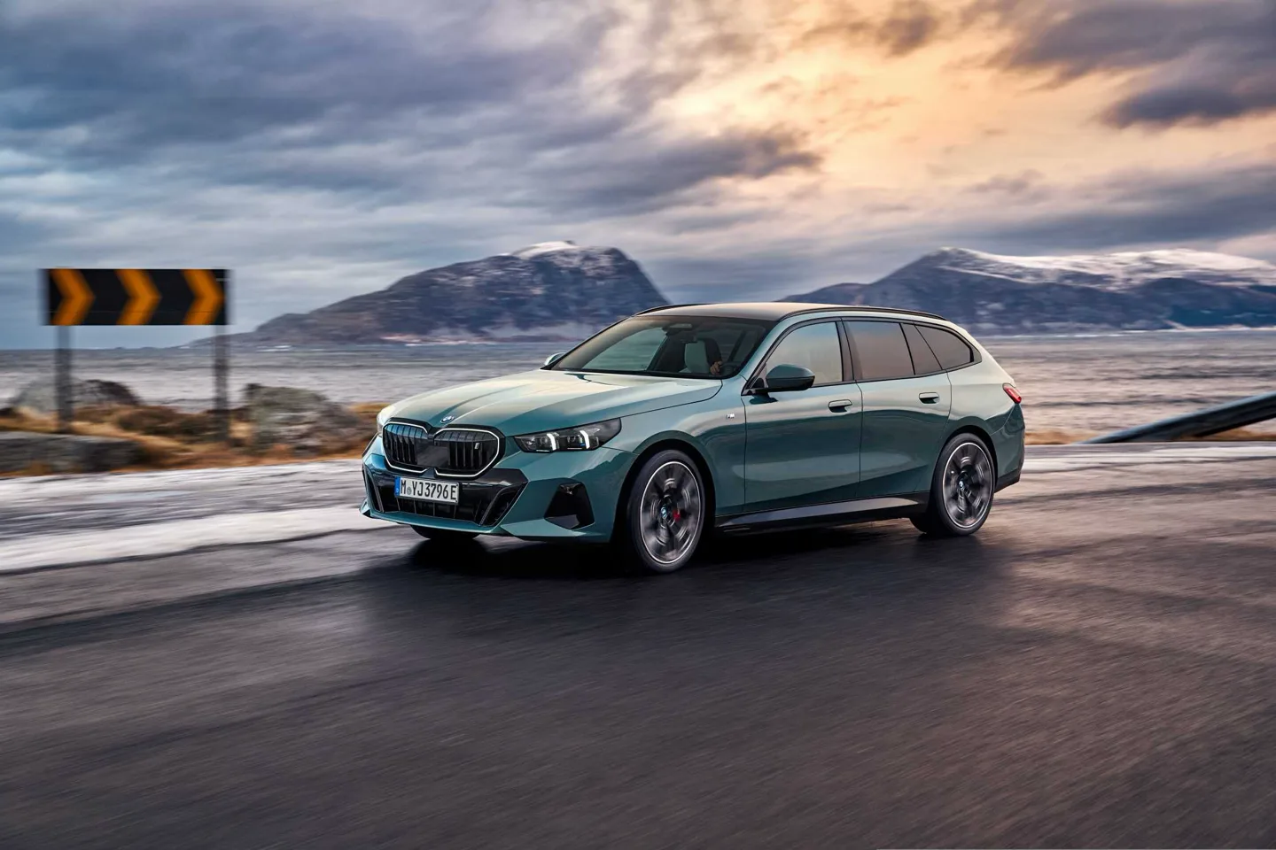BMW i5 Touring — foto 4