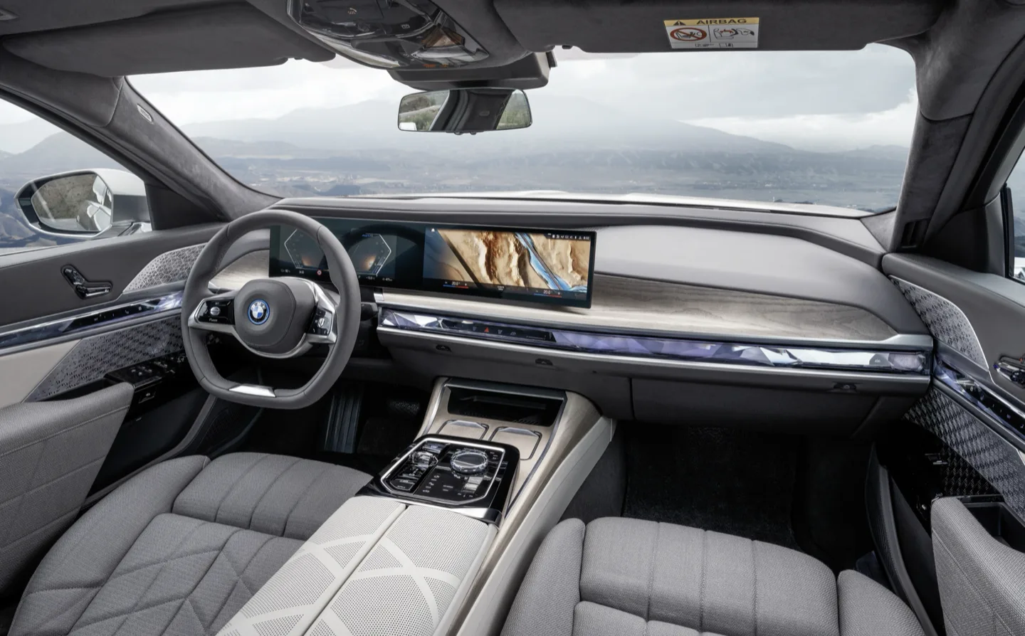 BMW i7 — foto 3