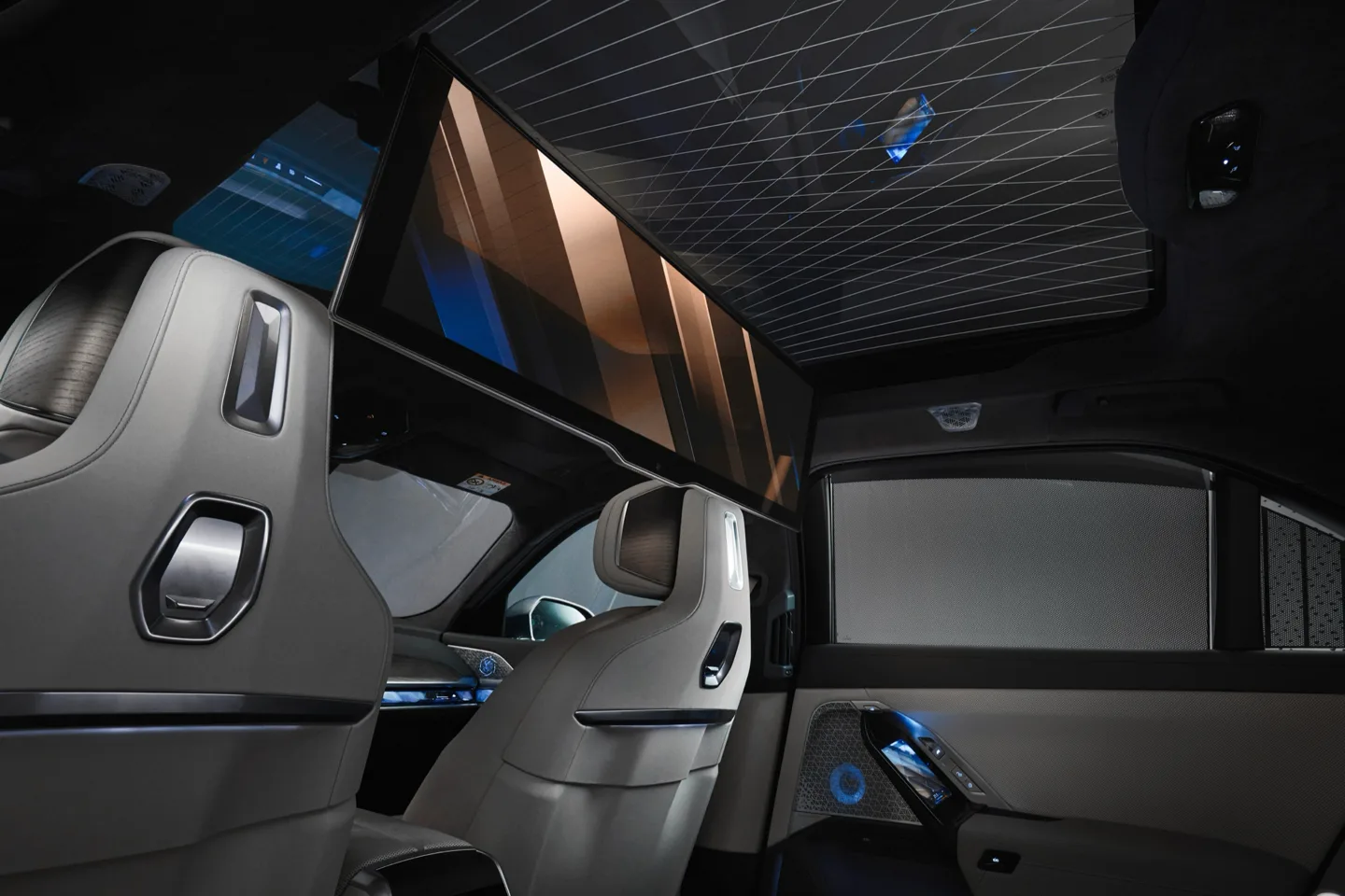 BMW i7 — foto 4