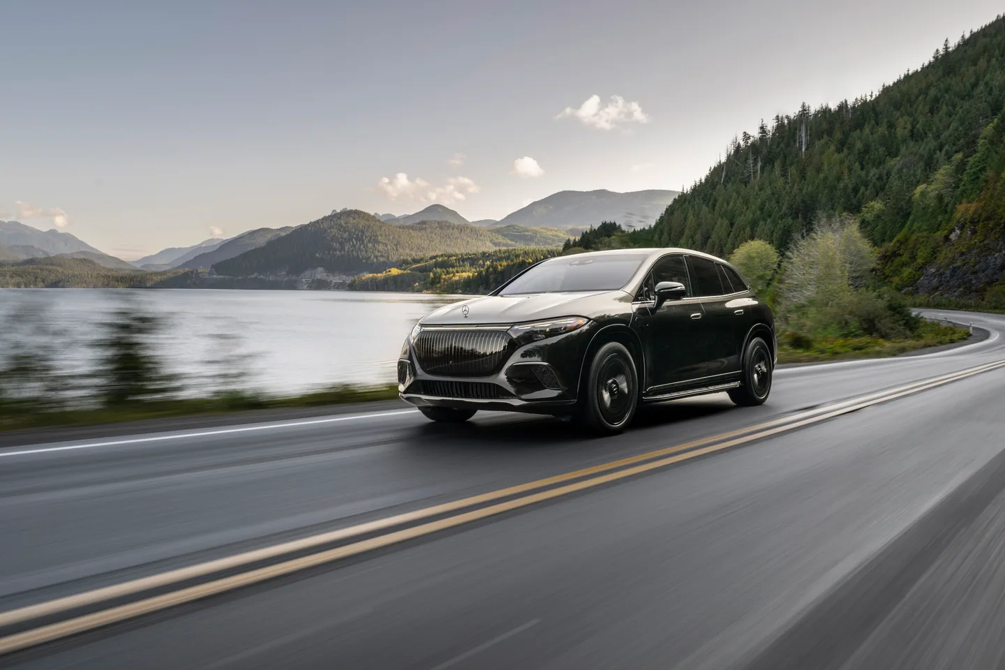 Mercedes-Benz Maybach EQS SUV — foto 2
