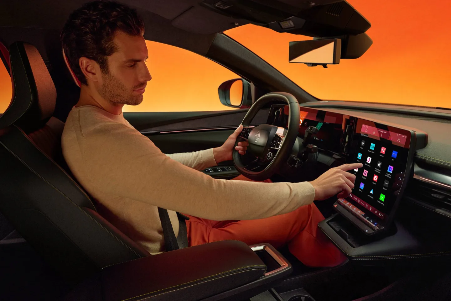 Renault Megane E-Tech — foto 3