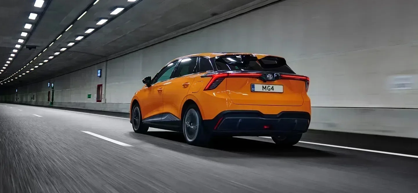 MG4 Electric — foto 2