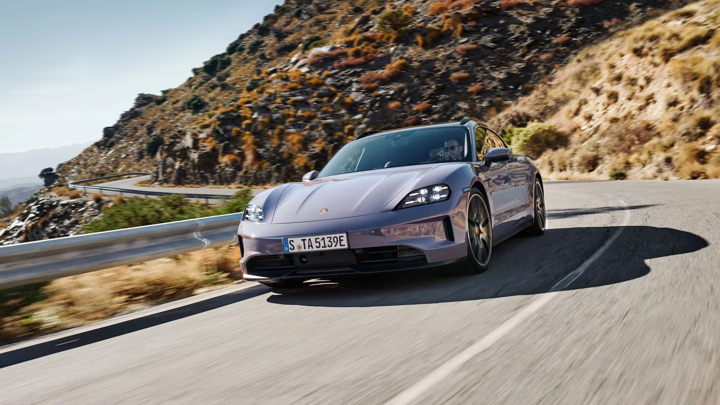 Porsche Taycan — foto 4