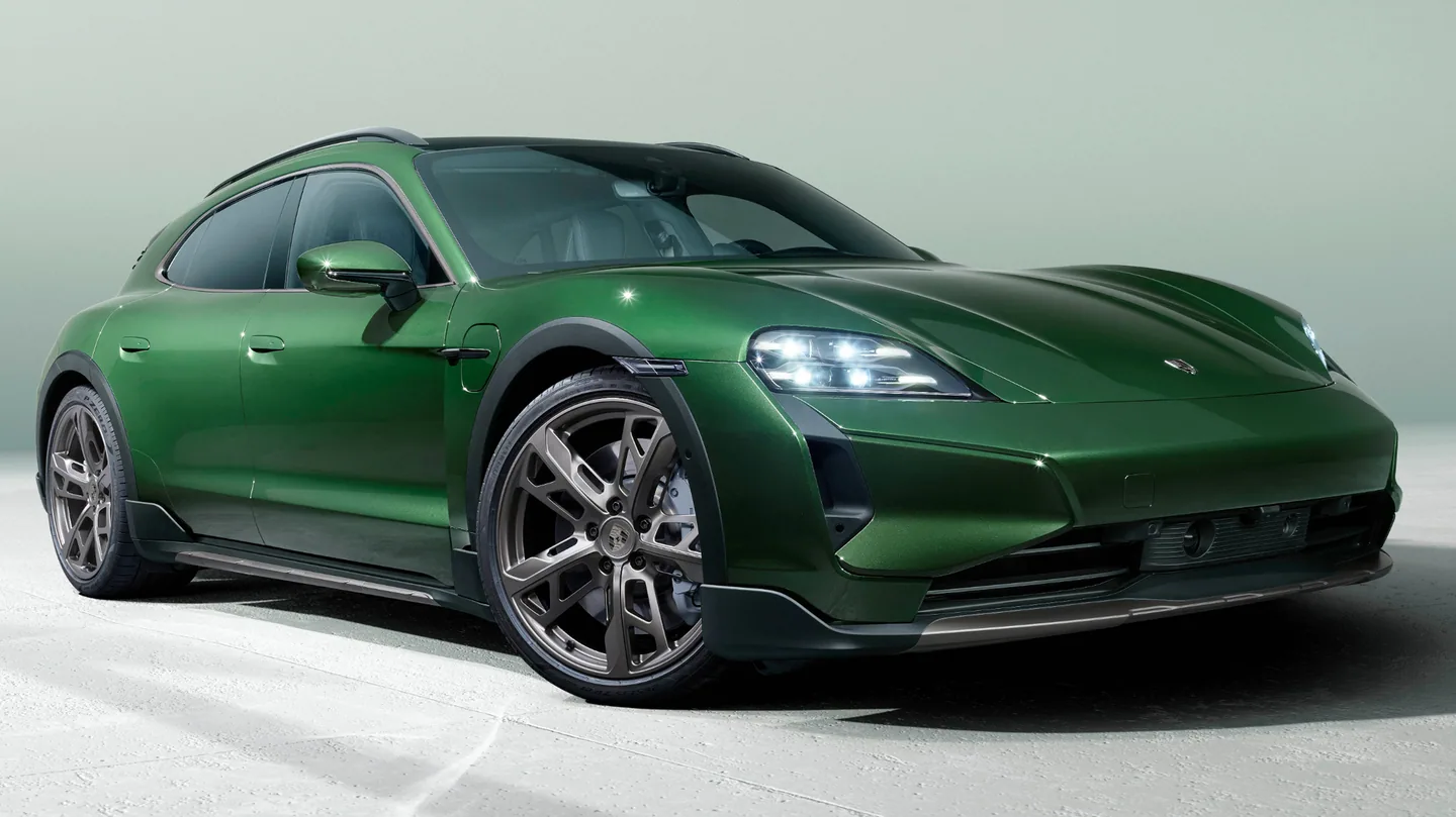 Porsche Taycan Cross Turismo